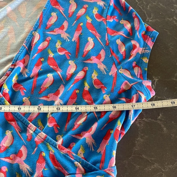 Boden Lola Jersey Stretch Blue Wrap Dress Parakeet Cockatiel- 12P - Picture 6 of 9